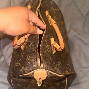 Louis Vuitton Speedy 30